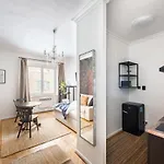 Crystal Apartment Prague