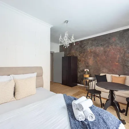 Apartment Crystal